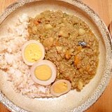 野菜たっぷりひき肉カレー。